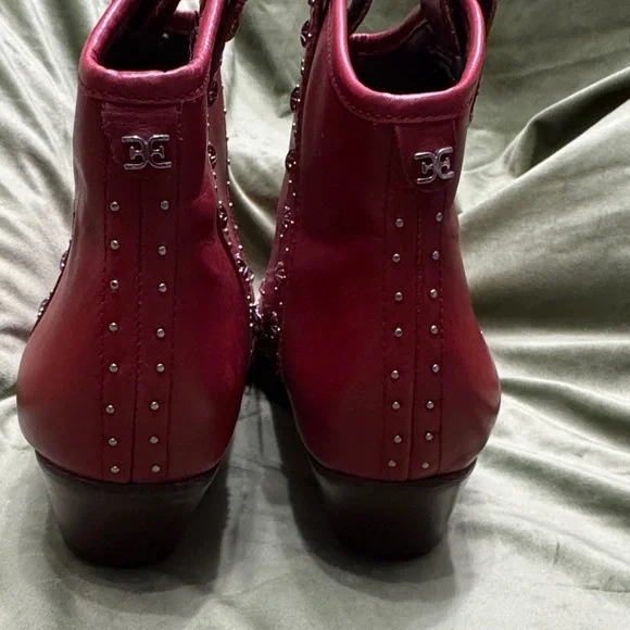 Sam Edelman Red Studded Ankle Boots - Picture 8 of 9